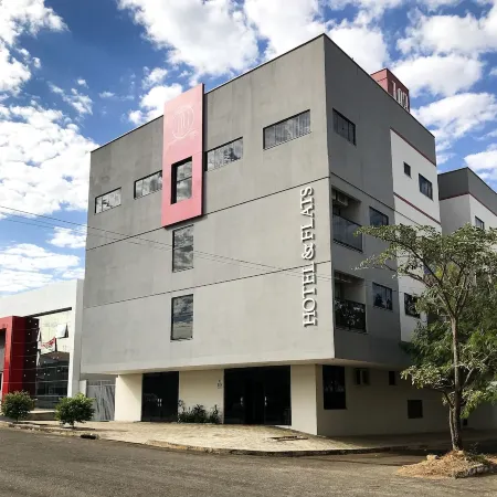 103 Hotel & Flats