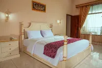 Krakatau Kahai Beach Hotel Hotel dekat Muara Indah Suak
