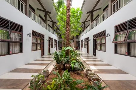 RedDoorz Syariah Near Banda Aceh Convention Hall Отели в г. Syiah Kuala