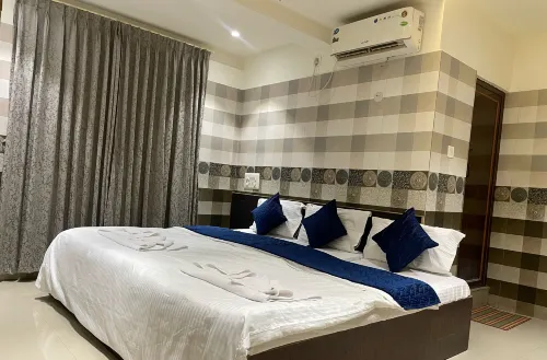 Addhuri Comforts Hotel
