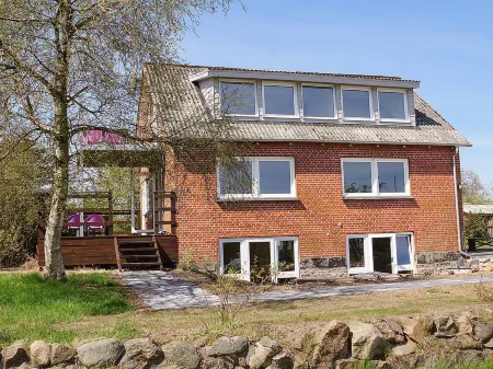 "Mirja" - 50m to the Fjord Отели в г. Fur