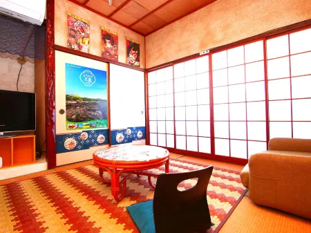 Guesthouse Pikaichi Second Отели рядом с достопримечательностью «Shironotake Observation Deck»