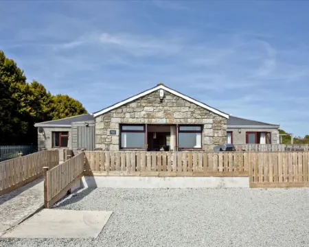 Wheal Francis Hotels in Wendron