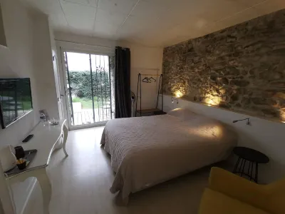 La Bastide des Mûriers Hotels in Martignargues