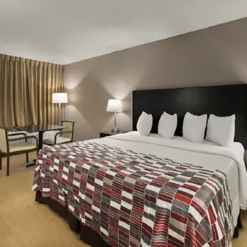 Red Roof Inn & Suites Cave City