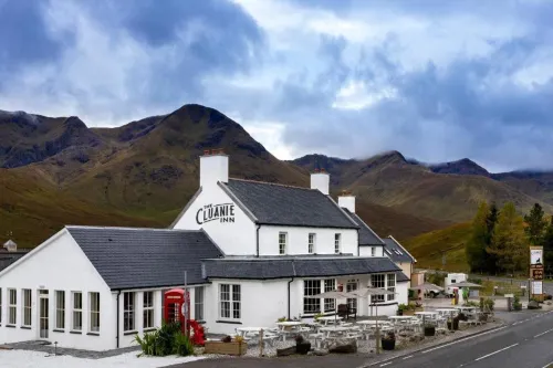 The Cluanie Inn - Auberges