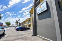 La Quinta Inn by Wyndham Costa Mesa / Newport Beach - parking