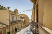 Cavour Apartment with Balcony - P Iva