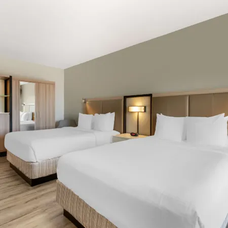 Best Western Plus Atlanta Airport-East Отели в г. Хейпвиль