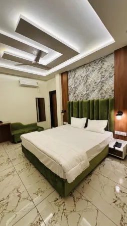 Hotel Ratnam Palace Maheshwar (MP) Отели в г. Махешвар