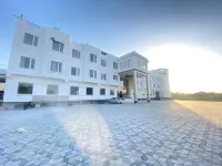 Hotel Anant Resort - parking