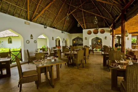 Sultan Sands Island Resort