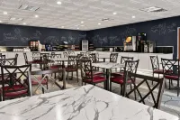Ramada by Wyndham Harrisburg/Hershey Area - Frühstück