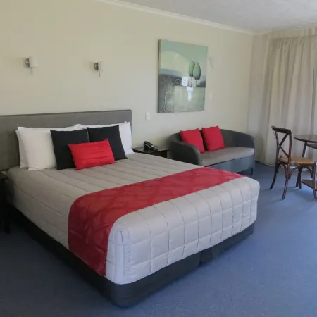 Harbour View Motel on Ahuriri Beach in Napier NZ with Sea View Suites