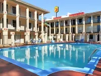 Super 8 by Wyndham Atlanta/Hartsfield Jackson Airport
