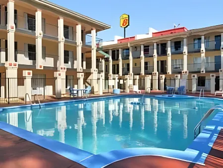 Super 8 by Wyndham Atlanta/Hartsfield Jackson Airport