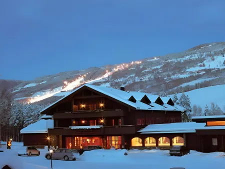 Hunderfossen Hotel & Resort Отели в г. Tretten