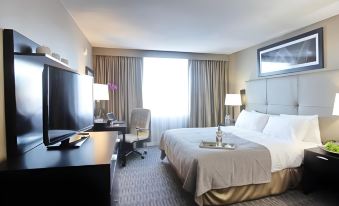 Pomeroy Hotel & Conference Centre