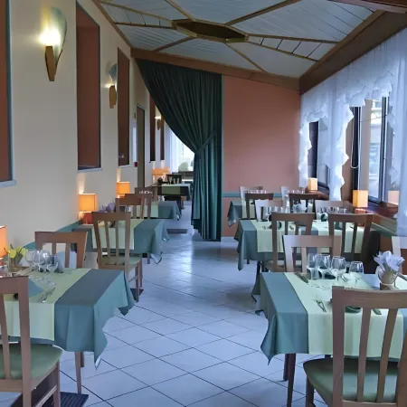 Logis Hôtel Restaurant Hostellerie de l'Étoile