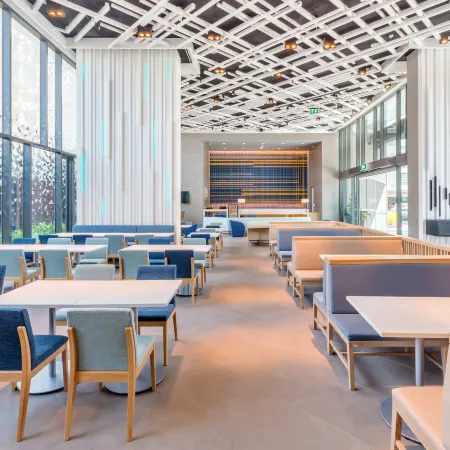 Holiday Inn Express BANGKOK SOI SOONVIJAI by IHG Отели рядом с достопримечательностью «Станция экспресс-поезда Ramkhamhaeng»