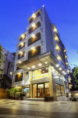 Hotel Accolade 아메다바드 호텔