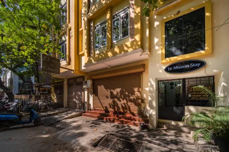 Le Mission Stay Отели рядом с достопримечательностью «Pondicherry french city (White Town)»