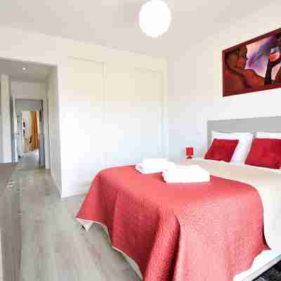 Albufeira Prestige with Pool by Homing Rooms