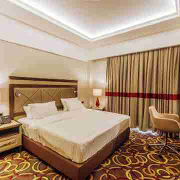 J's Signature Hotels Rooms