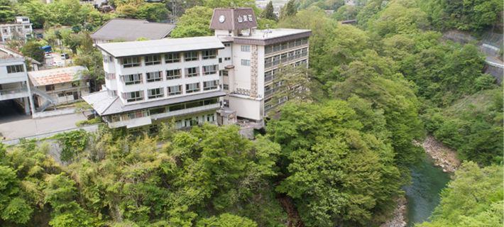 Itoen Hotel Oze Oigami Sanrakuso Hotel di Numata