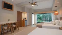 Mirasurf Hotel & Waves Hotel a 