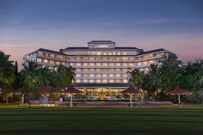 Le Méridien Kochi Hotels near St. Francis CSI Church