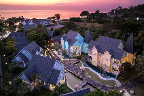 Peggy's Cove Resort Hotels in Na Yai Am