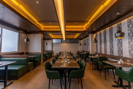 The Soma Hotel by Avianna Group Отели рядом с достопримечательностью «Darjeeling Himalayan Railway Toy Train»