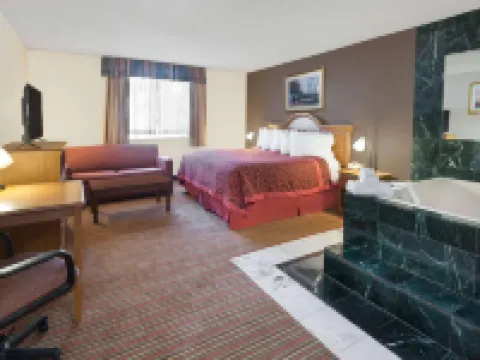 เดย์สอินน์ บายวินด์แฮม อัลเบียน โรงแรมในCalhoun County