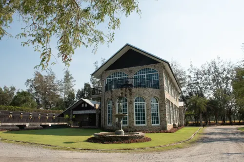 Suanpalm Farmnok Hotels in Khlong Khuean