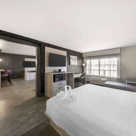 Aiden by Best Western @ South Reno