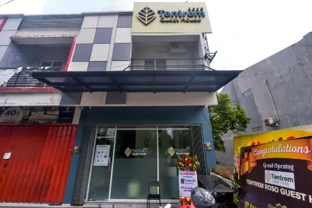 Roso Tentrem by Calli Rooms Отели в г. Patrang