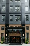 L7 Chicago Hotels near 330 N Wabash Ave