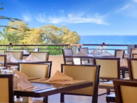 Creta Palm Resort Hotel & Apartments โรงแรมในStalos