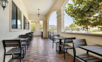 Best Western Plus Temecula Wine Country Hotel & Suites