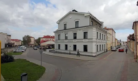 VS Design hotel (Виэс Дизайн) Отели рядом с достопримечательностью «Касцёл Святога Францішка Ксаверыя»