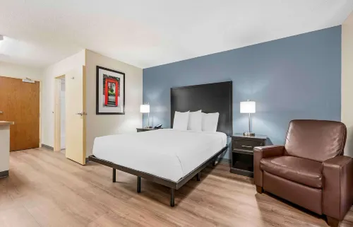 Extended Stay America Suites - Dayton - North - Park Yeri