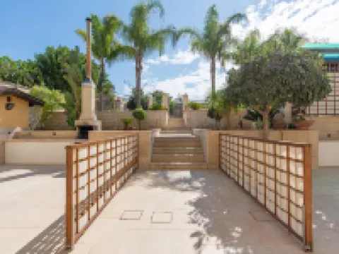 Simplistic Apartment in Reitani Near Lido Beach Hoteles en Reitani