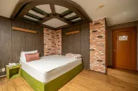 Busan Gaegum Buckingham Hotels near 당감 성당