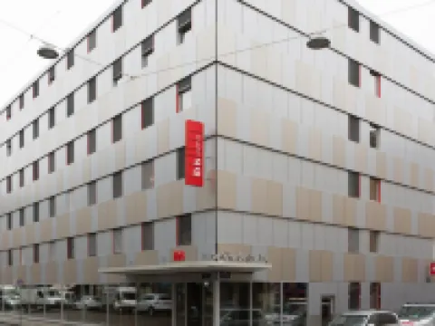 ไอบิส เจนีวา ซองเทรอลัก โรงแรมในเจนีวา