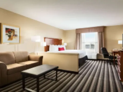 Days Inn & Suites by Wyndham Edmonton Airport Hotels in Leduc