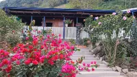 El Encanto del Guejar Hotels in Леханиас