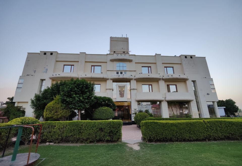 hotel overview picture