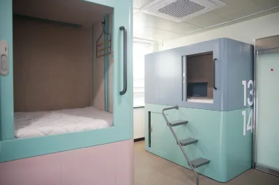 Dalhanopigum Capsule Hotel
