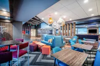 Tru by Hilton Greenville - breakfast